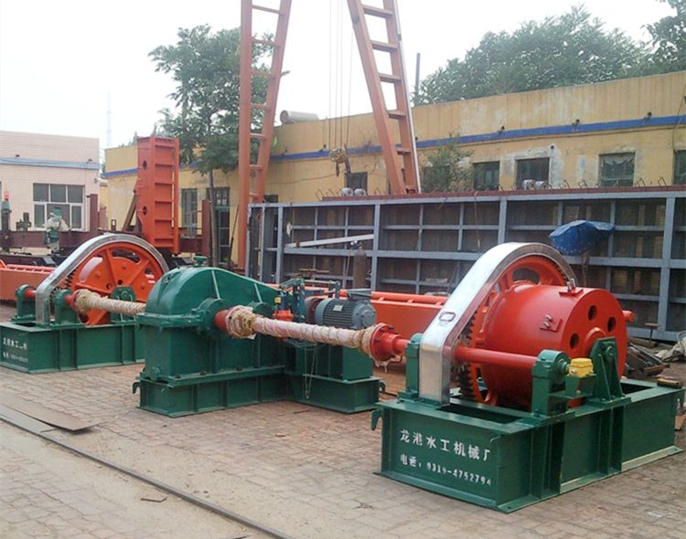 雙吊卷揚(yáng)啟閉機(jī)
